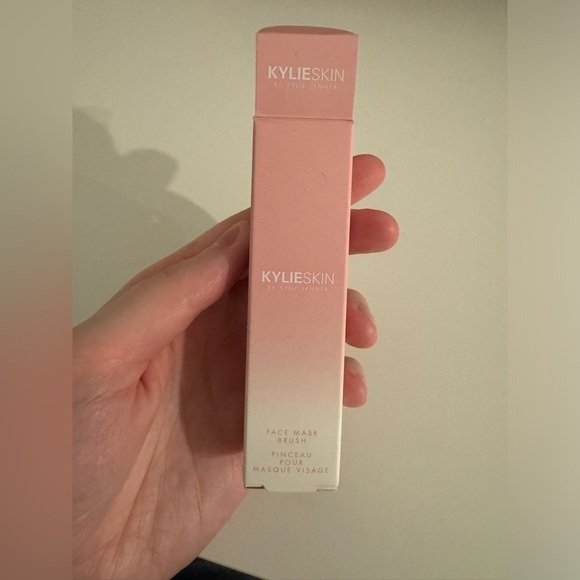 NWT KYLIE Skin Face Mask Brush - Picture 2 of 7